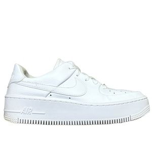 Nike Air Force 1 Sage Low Triple White Leather Shoes Women 6.5 (fit like a 6!)